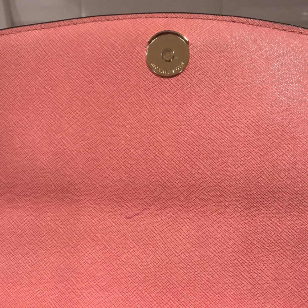 Authentic Michael Kors Two Toned Purse - Picture 9 of 15